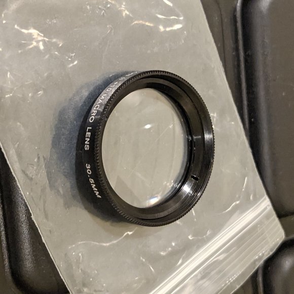 Opteka HD Macro +10 30.5mm Filter - Picture 4 of 7